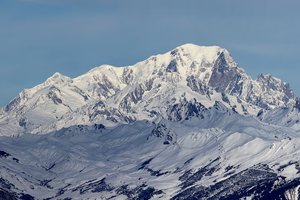Le Mont Blanc enneigé.
